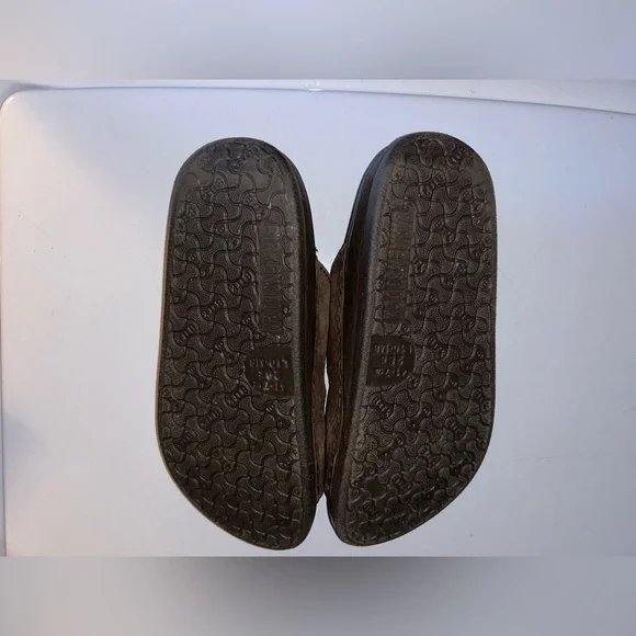 Birkenstock Tatami Brown Two Strap Sandals, size 41 - Picture 8 of 9